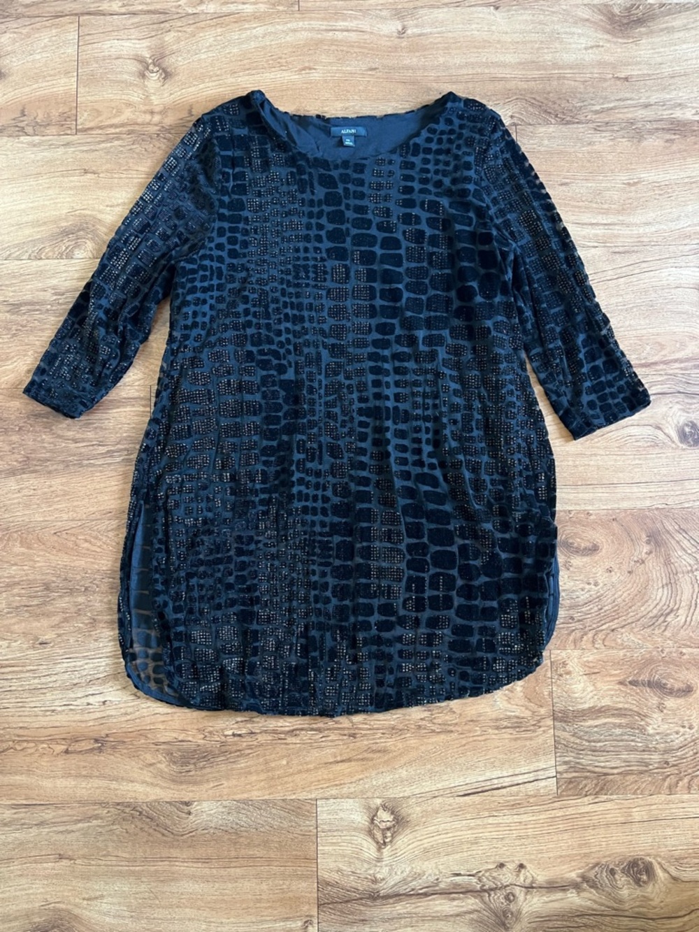 Alfani Black and Gold Animal Print Long Tunic Blouse. PXL